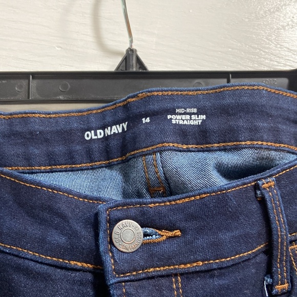 Gently worn dark blue straight fit jeans from Old Navy - Picture 2 of 3